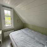 Koselig Vestlandshus Ved Fjorden Holmedal