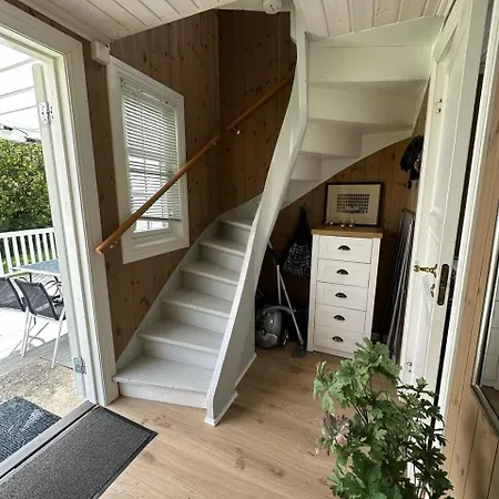 Koselig Vestlandshus Ved Fjorden Casa vacanze Holmedal