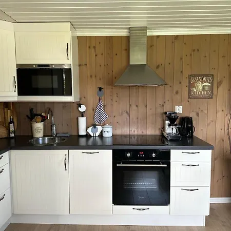 Koselig Vestlandshus Ved Fjorden *