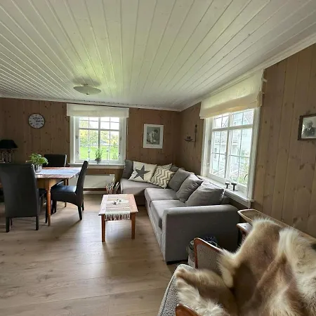 Koselig Vestlandshus Ved Fjorden Casa vacanze