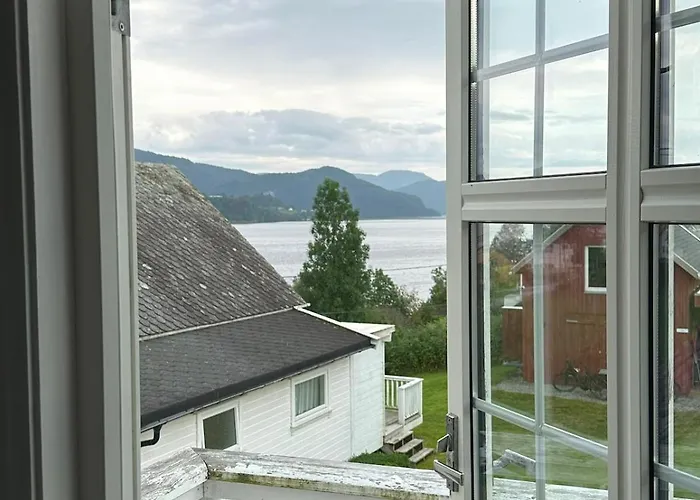 Сasa de vacaciones Koselig Vestlandshus Ved Fjorden *