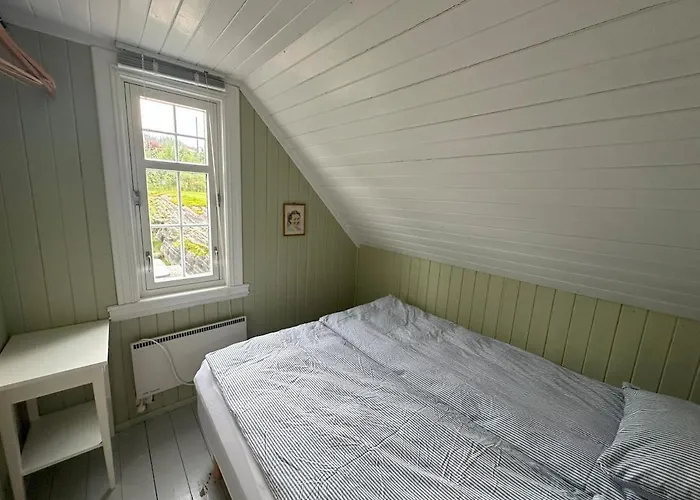 Koselig Vestlandshus Ved Fjorden Holmedal
