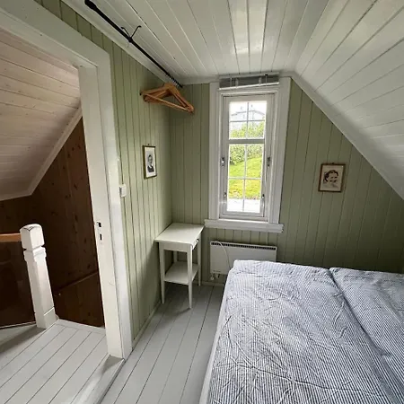 Koselig Vestlandshus Ved Fjorden * Holmedal