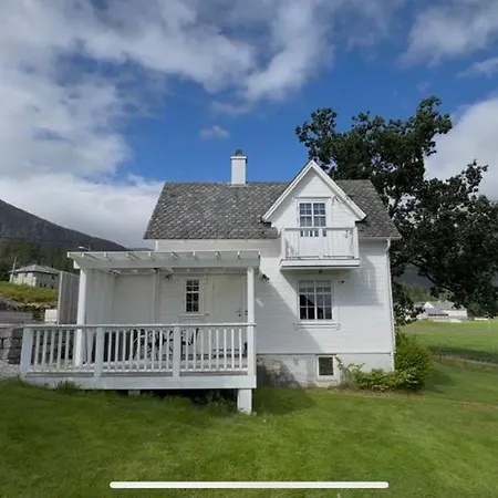 Koselig Vestlandshus Ved Fjorden Casa vacanze
